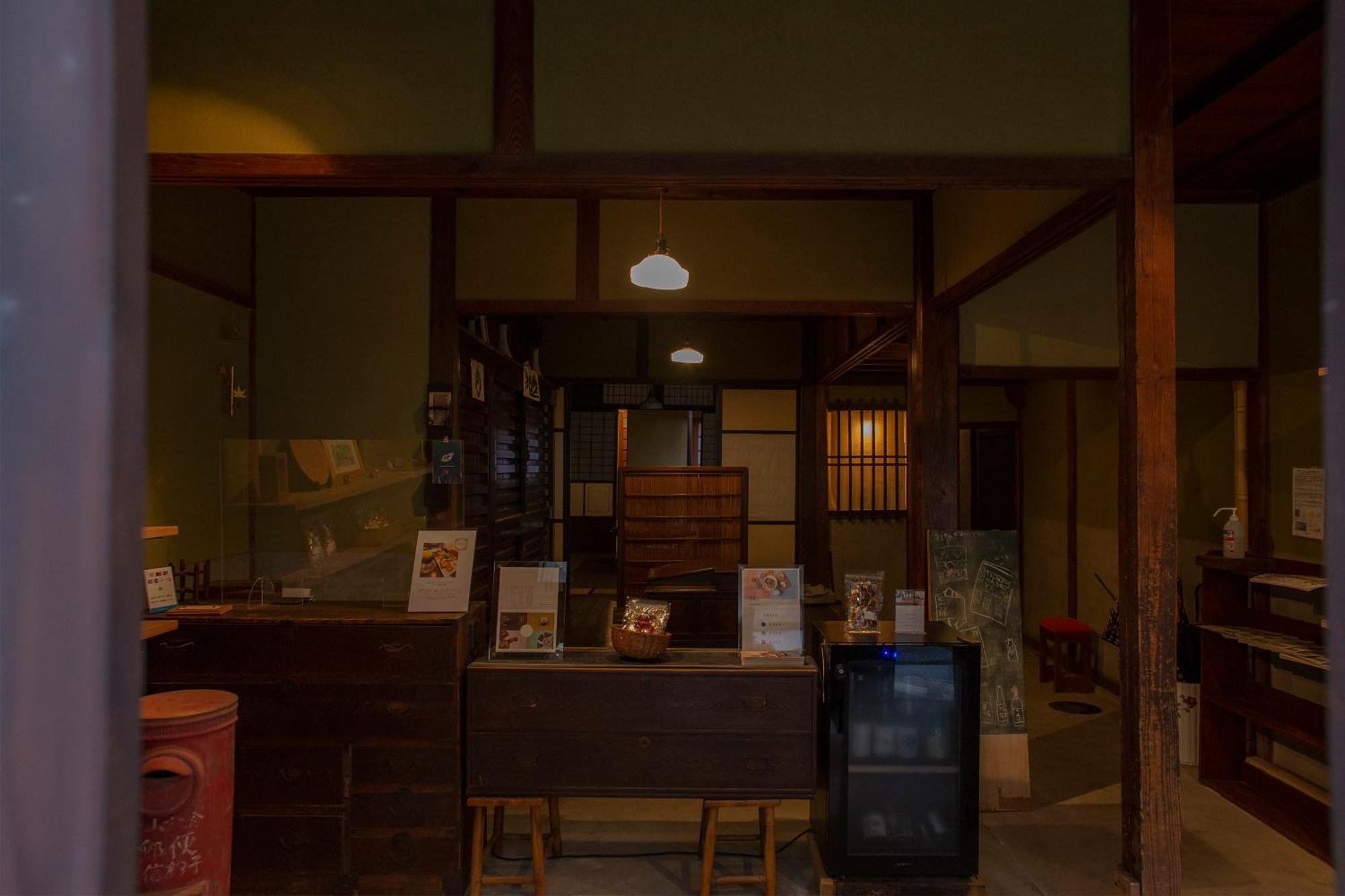 Itsumoya Hotel Хатсукаичи Екстериор снимка